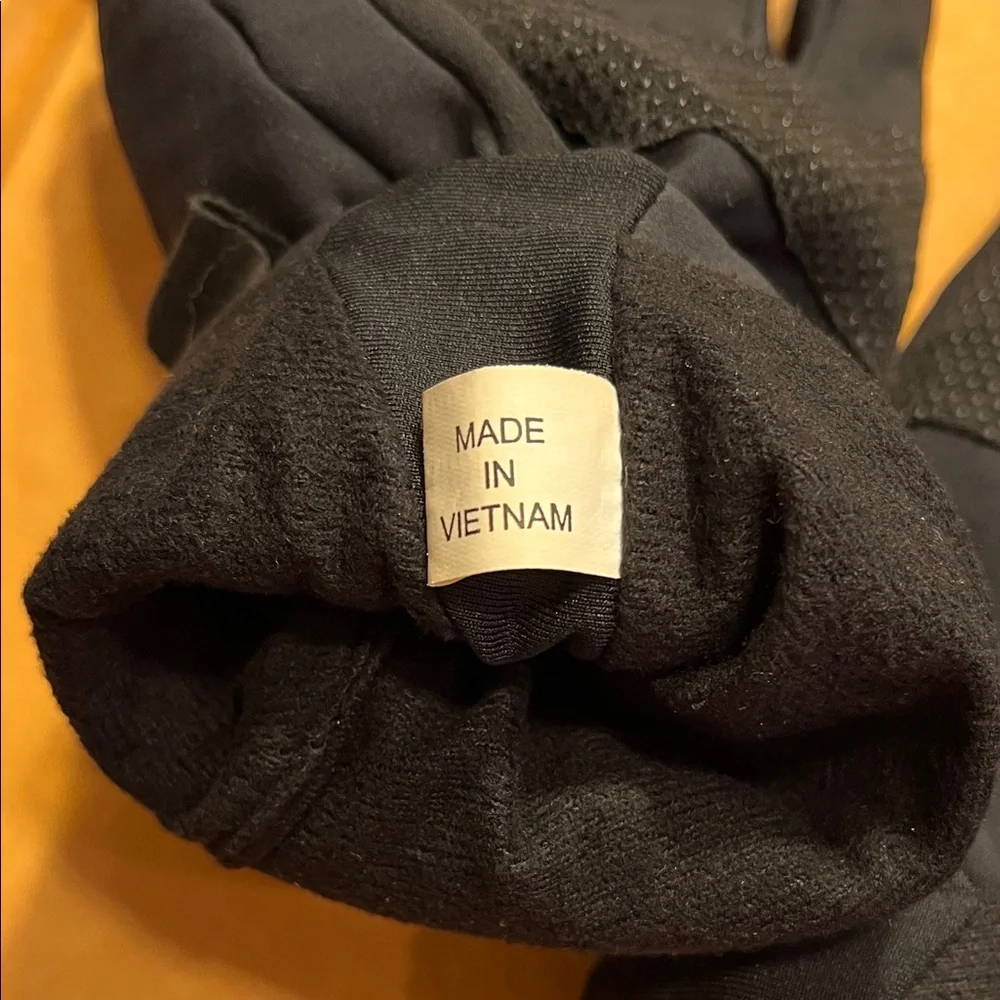 The North Face Gloves - Picture 8 of 10